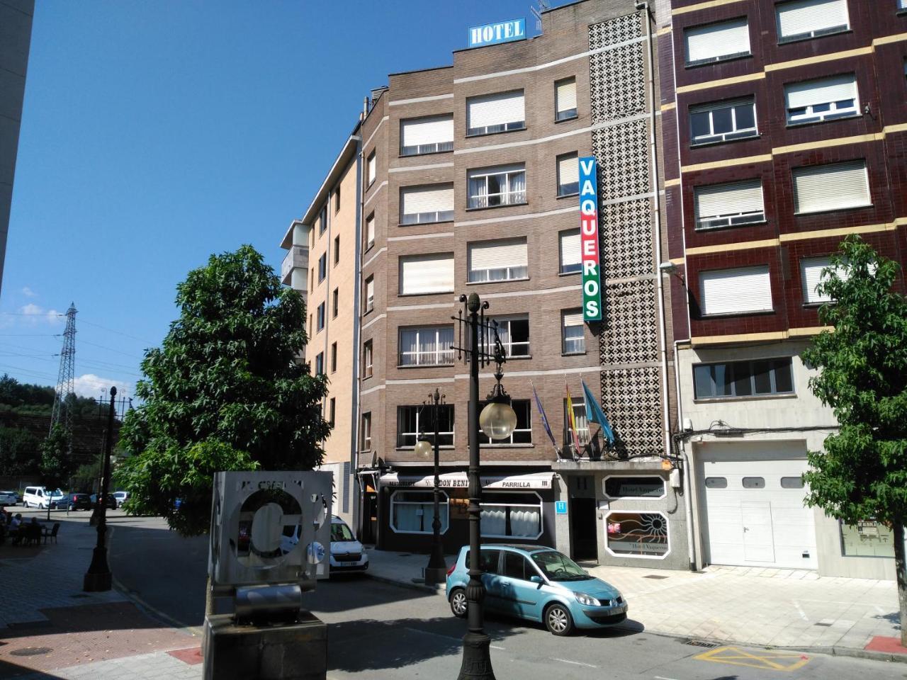 Hotel Vaqueros Langreo Exteriör bild
